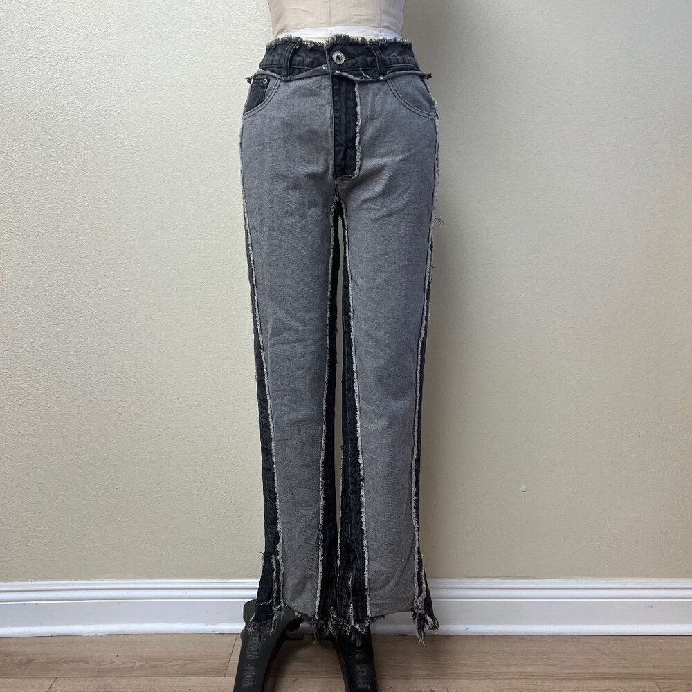 EUC Maniere De Voir Inside Out Gray Black Zipper Leg Jeans Size 6